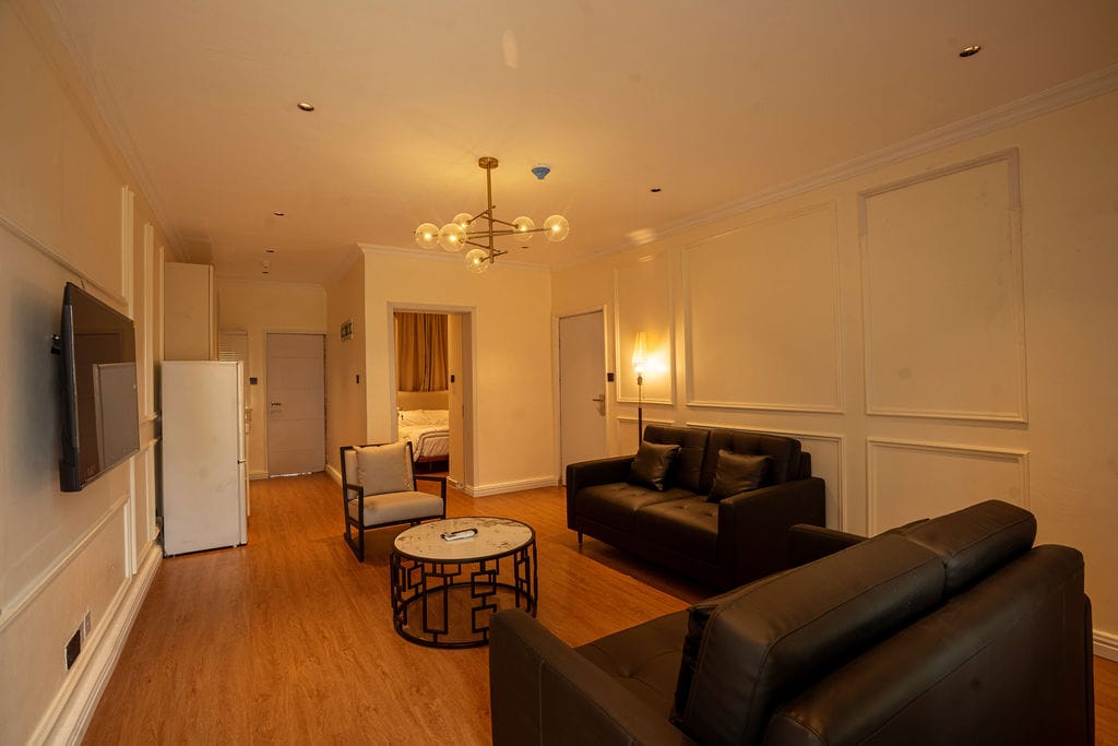 One-Bedroom Suite — sitting room